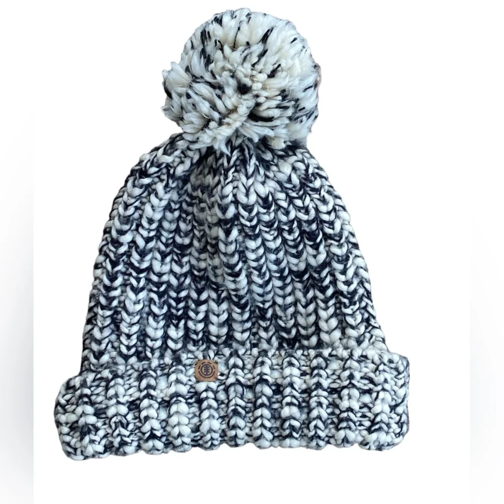 Element Eden Snow Beanie Hat Black & Tan Knit. Camping Skiing Great Condition!